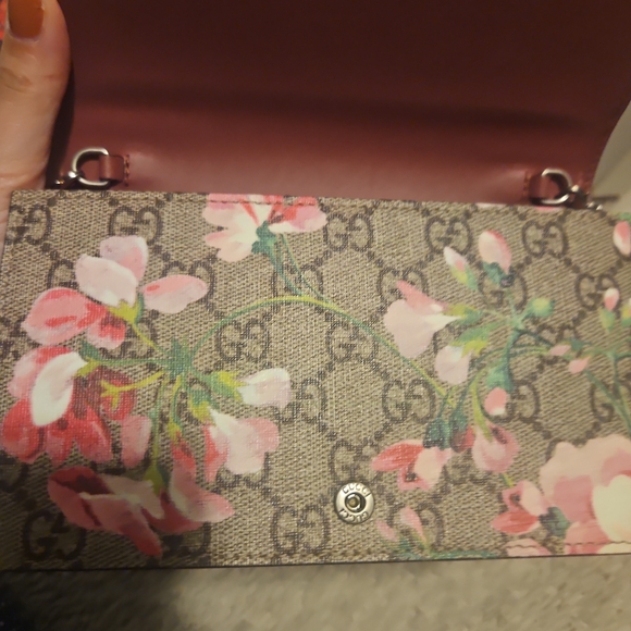 Gucci Blooms GG wallet on chain - Picture 6 of 8